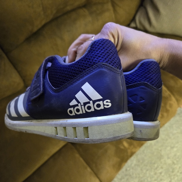 Adidas Powerlift shoes - Picture 3 of 4